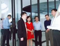 广东省工业和信息化局莅临沈阳廷杰电子产品研发有限公司调研制造业创新中心建设情况 